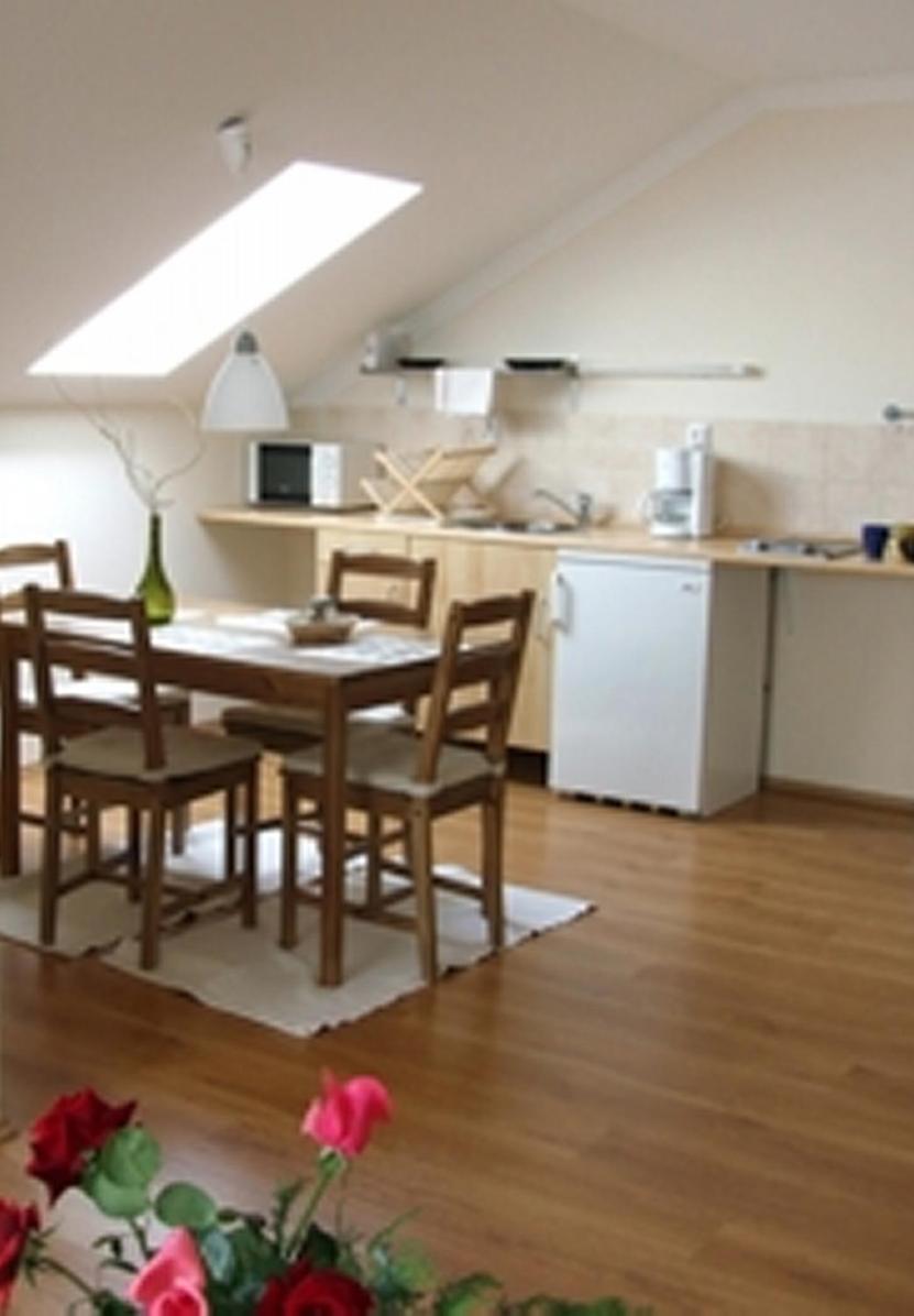 Ilona Apartmanhaz Комаром Екстер'єр фото