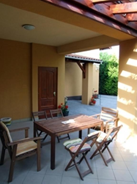 Ilona Apartmanhaz Комаром Номер фото