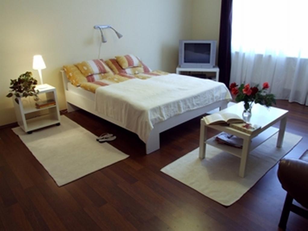 Ilona Apartmanhaz Комаром Номер фото